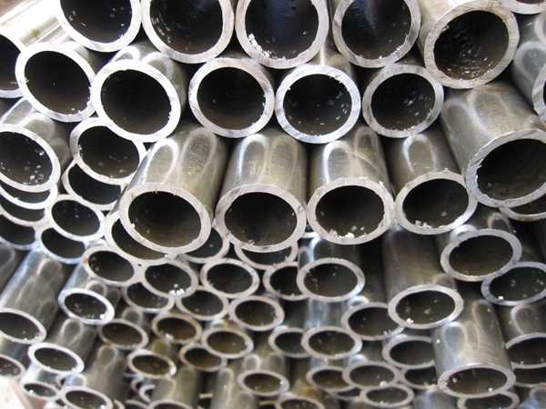 Seamless-Carbon-Steel-Pipe